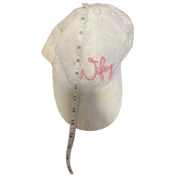Wifey Embroidered Lace White Cap - Picture 7 of 7